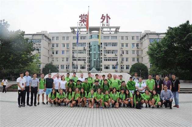 阿根廷足球代表团到棠外交流访问