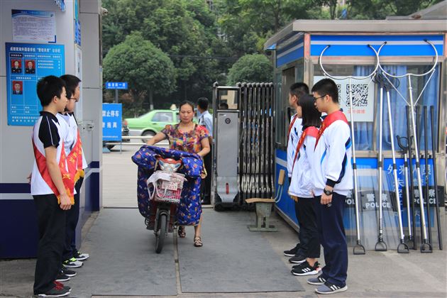 我是棠外主人翁——高中部开展学生综合素质培养系列活动