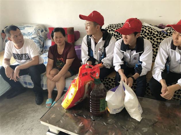 你愿为“无关”的他人无偿付出多少时间——记棠外青年志愿者系列课程