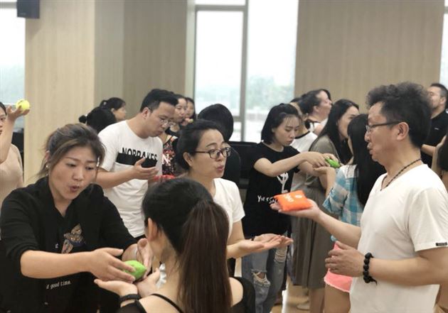 体态律动与声音合唱表演寻灵感