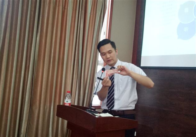 普及金融知识提升金融素养——交行走进国际部开展“送金融知识进校园”公益活动