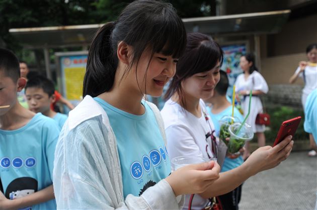 感谢世上爱我的人和我爱的人——棠外附小隆重举行2018届学生毕业典礼