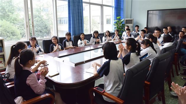 资深学霸支招，共话高三备考——王浸伊、钟宇辰与棠外高2016级学生进行学习经验交流