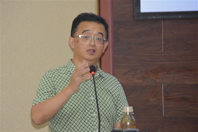 创新课堂教学提高课堂效益——记棠外附小暑期师培活动