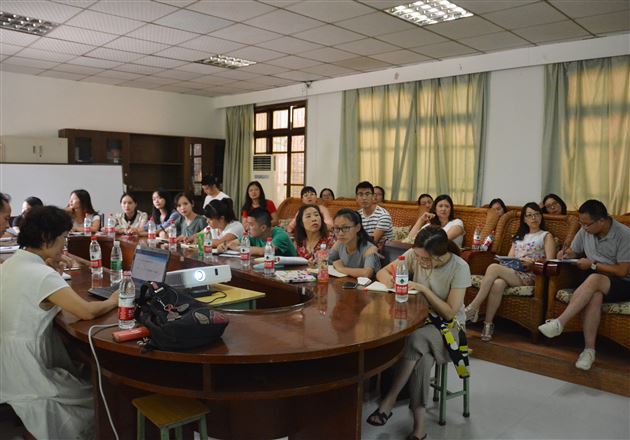 在聆听中反思，在交流中提升——棠外初2018级暑期开展班主任系列培训