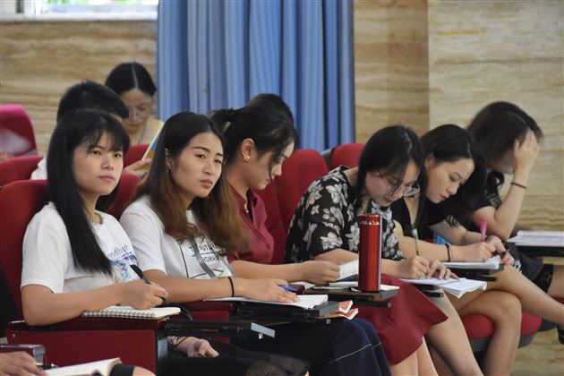 凝心聚力、锐意进取，推进初中高品质发展——棠外初中部召开新学期教职工大会