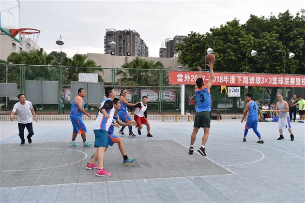 以最动感的步伐诠释我们的节日