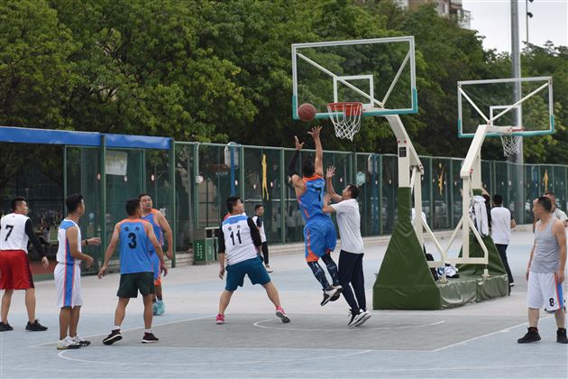 以最动感的步伐诠释我们的节日