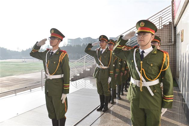 风展红旗美如画情驻我心永爱她——棠外第十四届新老国旗班交接仪式