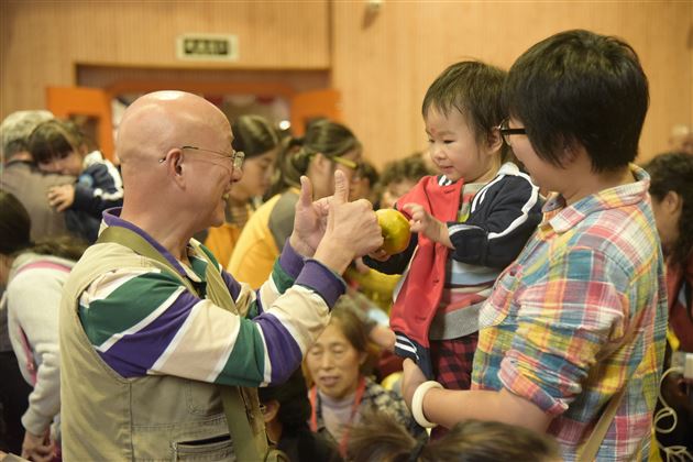 萌娃敬老有新意祖辈爱娃欢乐多——棠外实验幼儿园开展2018重阳节系列活动