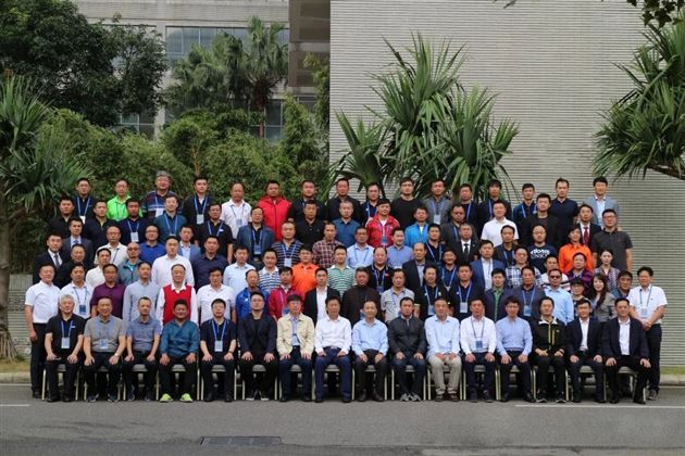 拿奖拿到手软是什么体验？棠外知道——我校荣获2018全国青少年校园足球联赛最佳赛区