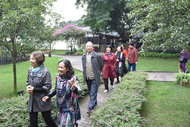 鹤发童颜再相逢便胜却人间无数——棠外重阳节敬老活动