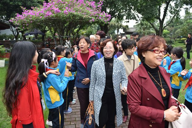 鹤发童颜再相逢便胜却人间无数——棠外重阳节敬老活动