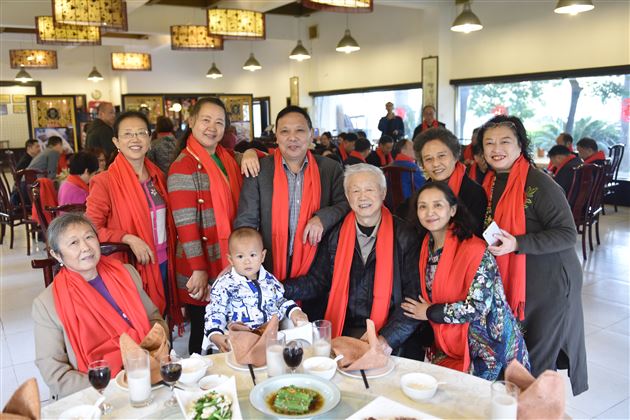 鹤发童颜再相逢便胜却人间无数——棠外重阳节敬老活动