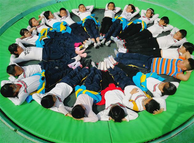 魔法鲸灵欢乐之行——记棠外附小三年级社会实践活动