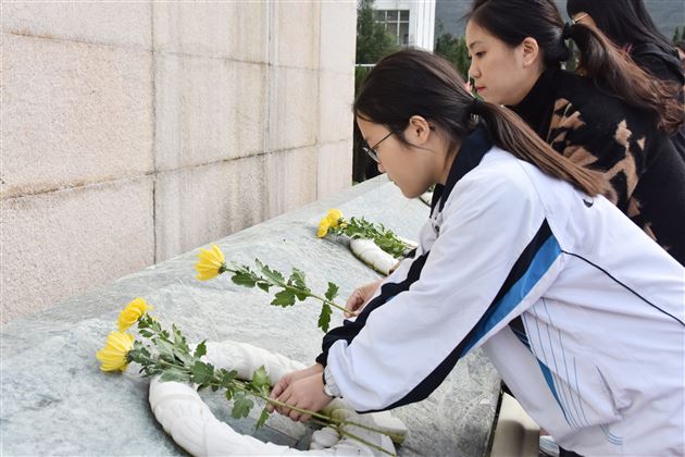 居安当思危防灾人为先——棠外初2017级师生于映秀举行社会实践活动