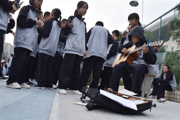 爱心恒久远义卖情无限——棠外第十五届师生爱心义卖活动