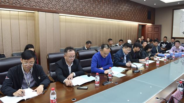 强体益智，足间竞技抒壮志尚德育人，绿荫挥汗塑风流——专家莅临我校开展四川省校园足球示范学校评审工作