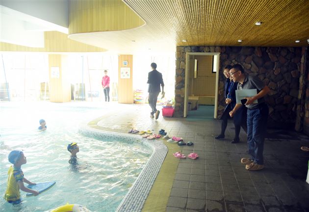 国家体育总局青少司王司长一行深入棠外实验幼儿园调研幼儿体育工作