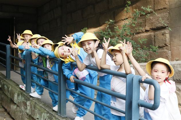 比赛游学两不误体操金牌囊中收——棠外实验幼儿园体操队勇夺四川省体育展示大会一等奖