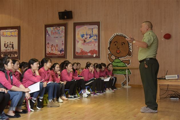 关注消防关爱生命——棠外实验幼儿园开展消防疏散演练