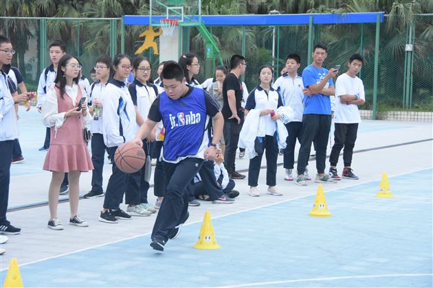 彰显青春活力展我球场风采——我校初中部“篮球技巧大赛”圆满结束