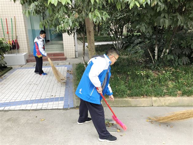 亲身实践让我们收获满满——记棠外初2018级12班校内社会实践活动