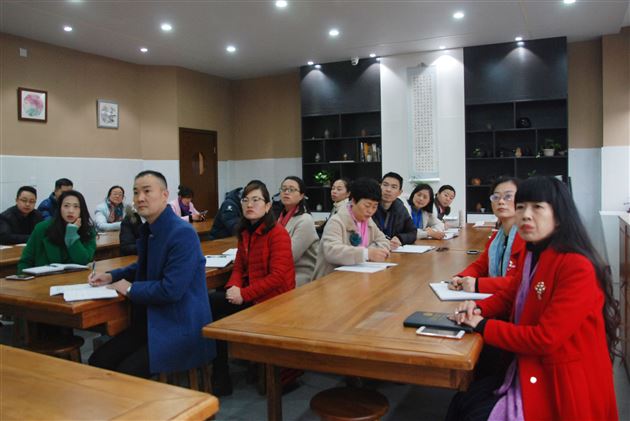 学习劳模精神争创一流业绩——附小开展学习系列活动（一）