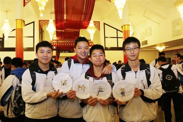 品川香美味悟人生滋味——记初2016级开展社会实践活动