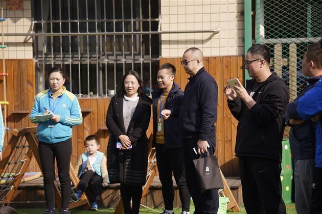 山西省孝义市校园足球教练团一行赴我校交流学习