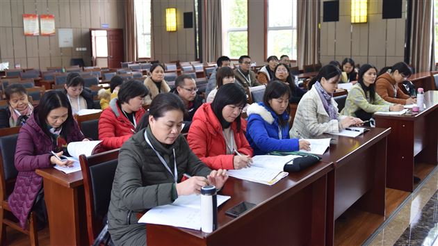 广东省连南县高级研修班成员来我校交流学习