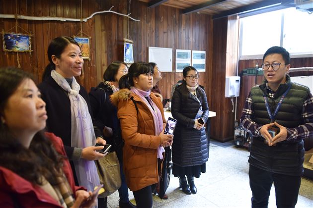 广东省连南县高级研修班成员来我校交流学习