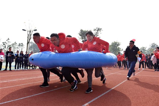喜报：棠外教职工荣获双流区第十二届教职工趣味运动会团体最高奖