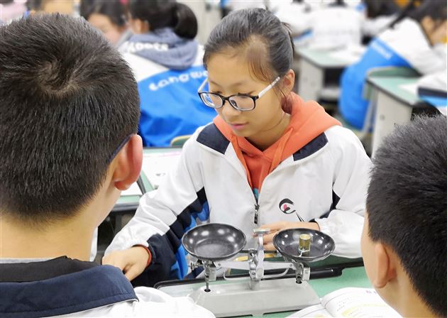 同课异构展风采务实求真促成长——记初中物理组“3+1”教学研讨暨“新秀杯”初赛活动