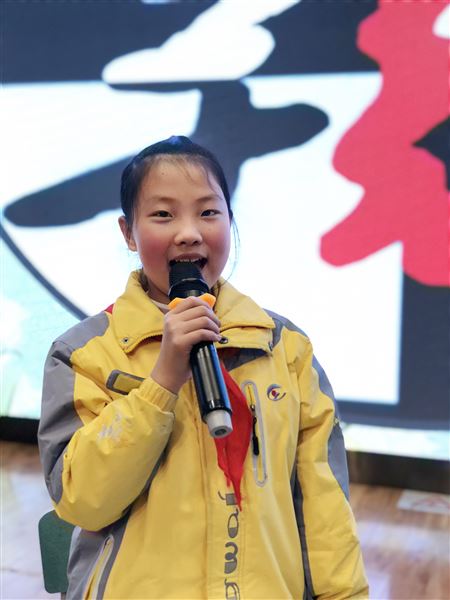 群雄舌战展雄风争锋相对辩上网——记附小第三届辩论赛