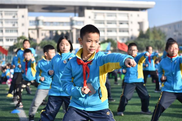 棠外附小成功举行秋季集体项目趣味运动会