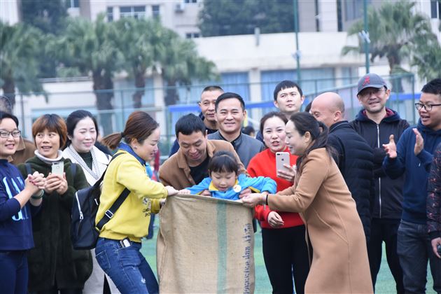 棠外附小成功举行秋季集体项目趣味运动会