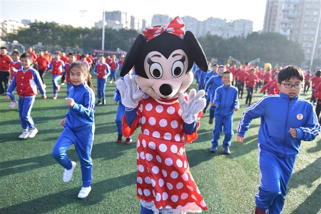 棠外附小成功举行秋季集体项目趣味运动会