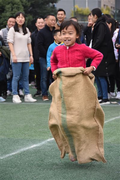 棠外附小成功举行秋季集体项目趣味运动会