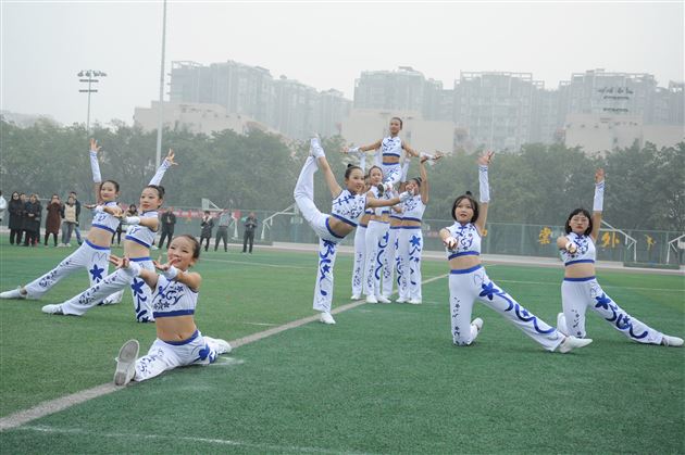 初中部第五届师生集体趣味运动会圆满落幕