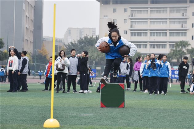 初中部第五届师生集体趣味运动会圆满落幕