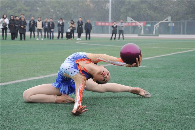 初中部第五届师生集体趣味运动会圆满落幕