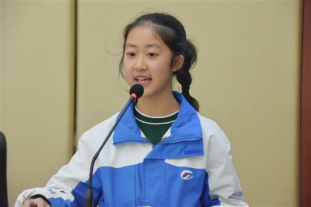 我用望远镜找的不是对手，是榜样——记初2017级“榜样的力量”演讲比赛