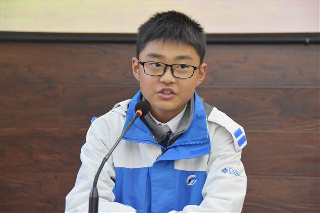 我用望远镜找的不是对手，是榜样——记初2017级“榜样的力量”演讲比赛