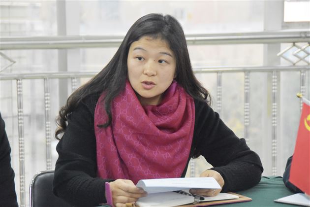 学习劳模精神争创一流业绩——记中共成都棠湖外国语学校委员会第二党支部初一党小组组织生活会