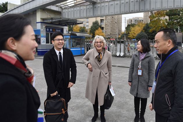 新西兰知名教育家Ms.JanFitz-Gerald一行来我校访问交流