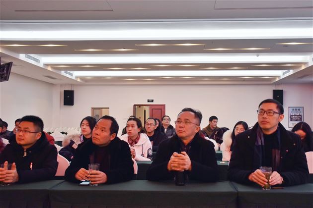 看榜样，学劳模，求务实，创佳绩——高中部开展“学习劳模精神，争创一流佳绩”系列活动（四）