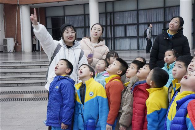 棠外实验幼儿园开展走进西南民族大学游学活动