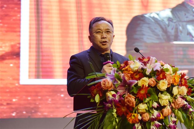 激励士气备战一诊——高2016级举行11月月考表彰暨一诊动员大会