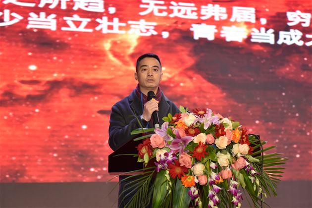 激励士气备战一诊——高2016级举行11月月考表彰暨一诊动员大会